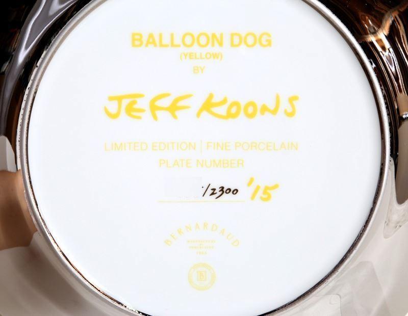 Balloon Dog (Yellow), 2015 Enlarged